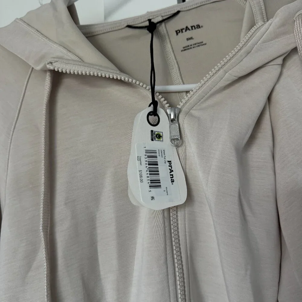 Prana Loungewear Set - White (Hoodie + Shorts) - Picture 2 of 4